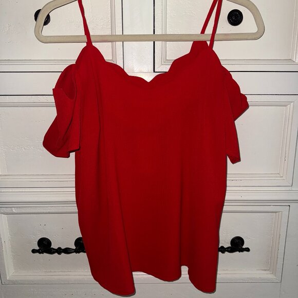 Monteau Los Angeles Cold Shoulder Top Red Size Medium NWT! - Picture 2 of 11